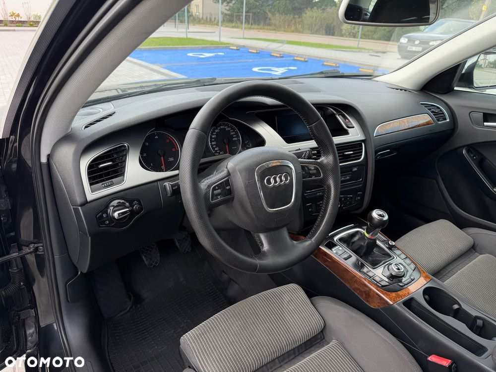 Audi A4 Avant 2.0 TDI DPF S line Sportpaket (plus) - 35