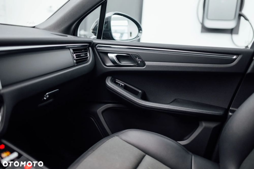 Porsche Macan Standard - 28