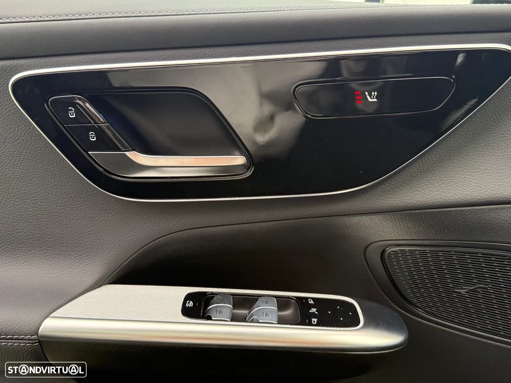 Mercedes-Benz GLC 300 de Coupe 4Matic - 33