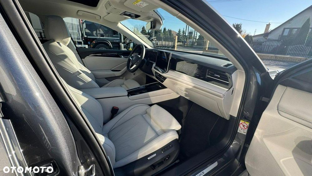 Volkswagen Passat - 12