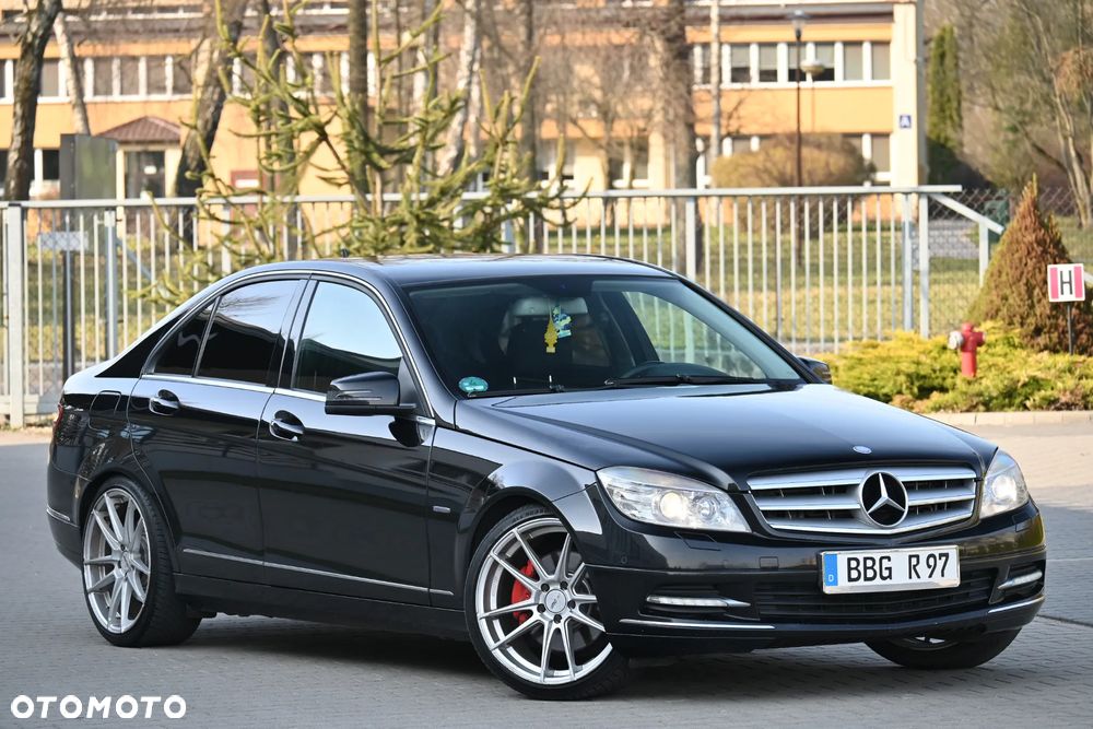Mercedes-Benz Klasa C 350 CDI DPF 7G-TRONIC BlueEFFICIENCY Avantgarde - 3