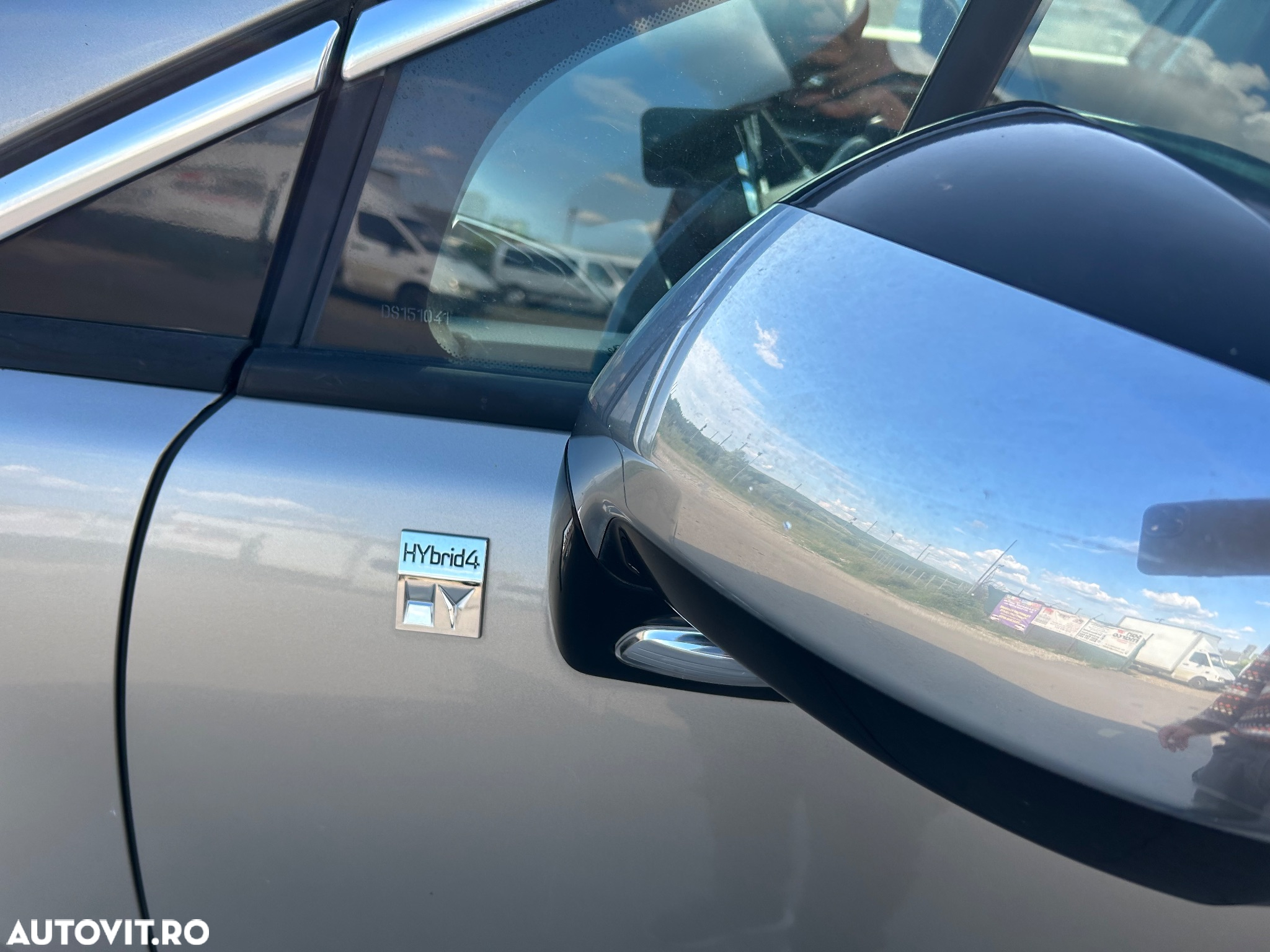 Peugeot 3008 Hybrid4 - 31
