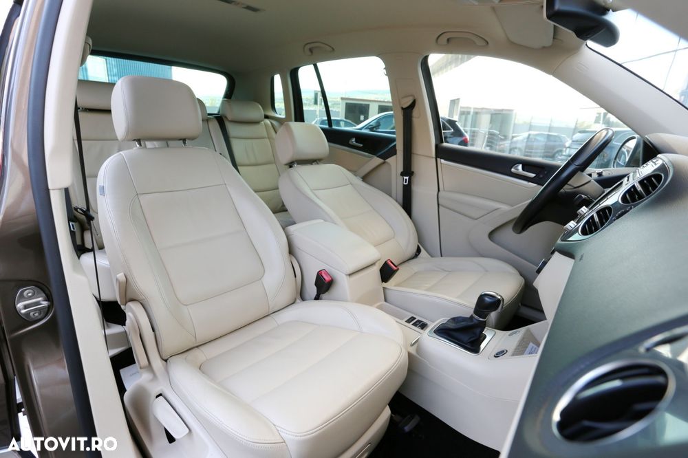Volkswagen Tiguan - 5