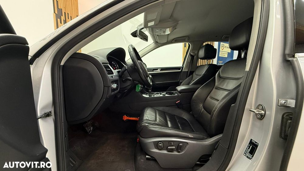 Volkswagen Touareg - 18