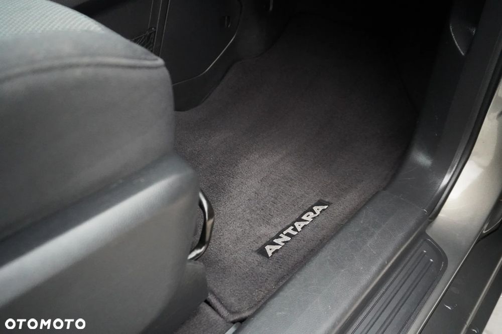 Opel Antara 2.4 4x4 Cosmo - 33