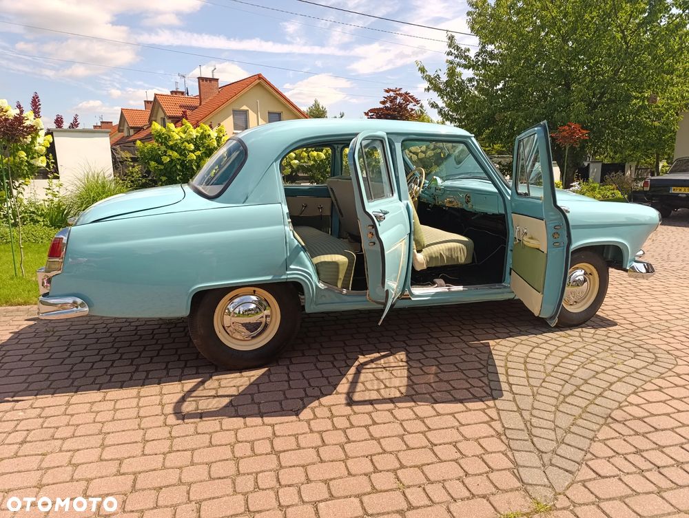 Wołga GAZ-21 - 32