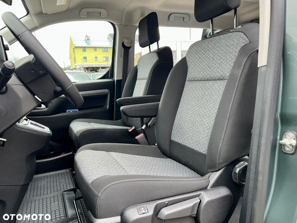 Peugeot Traveller 2.2 BlueHDi Long Business EAT8 - 19