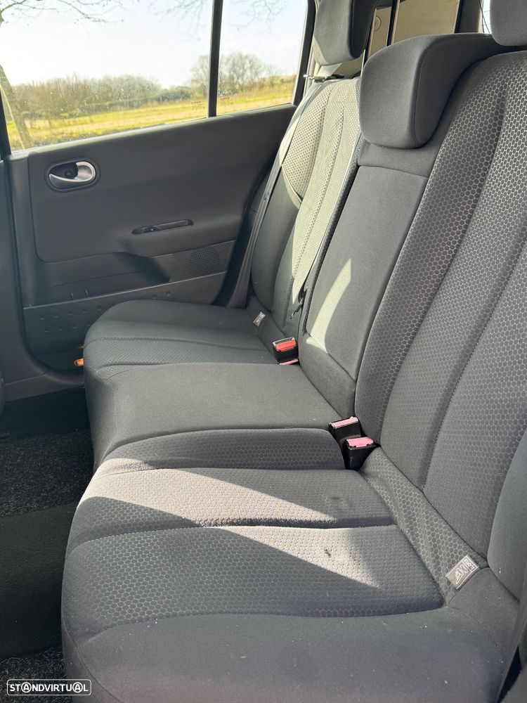 Renault Mégane 1.5 dCi Confort - 16