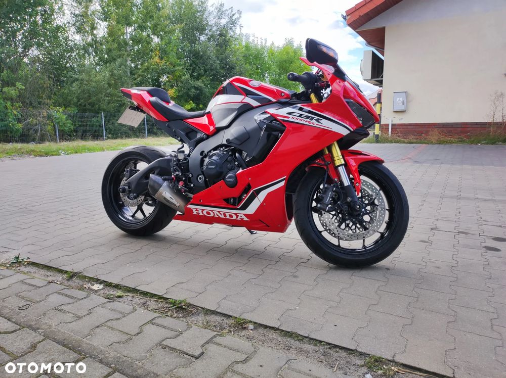 Honda CBR - 18