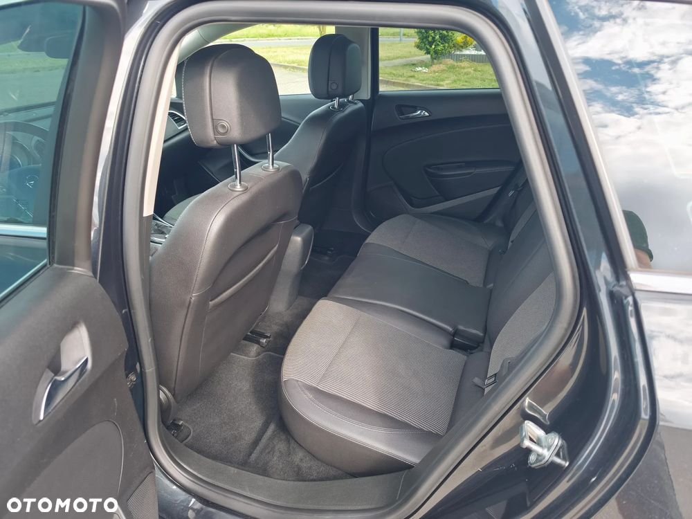 Opel Astra 1.4 Turbo Cosmo - 8