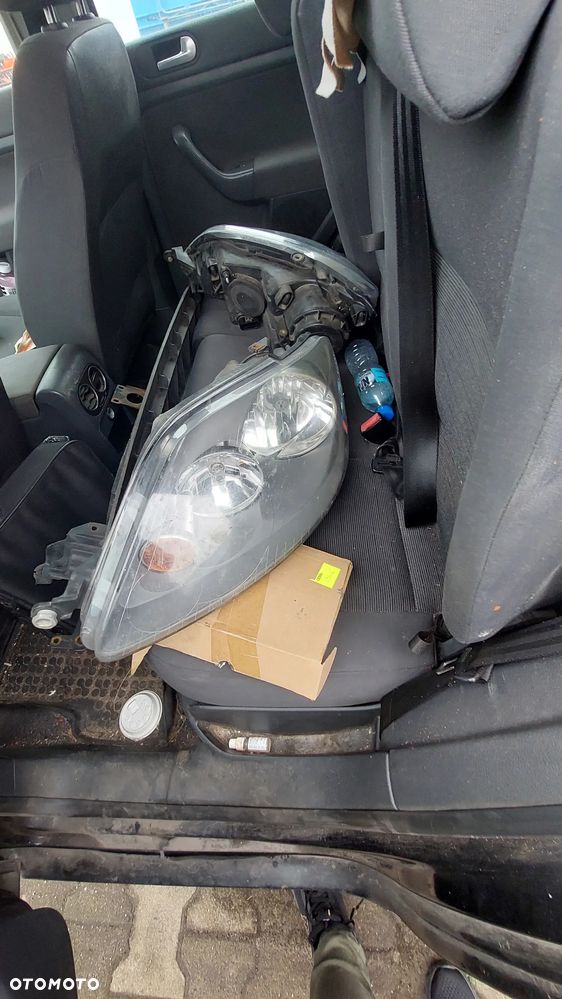 golf V plus na części V+  fotel lusterko szyba drzwi klapa maska panel klamka zamek - 8