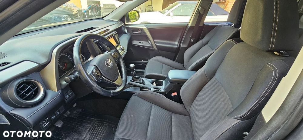 Toyota RAV4 2.2 D-4D 4x4 Executive - 18