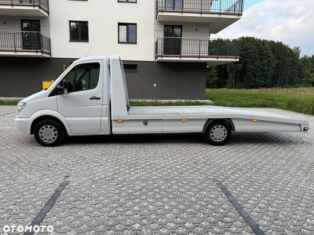 Mercedes-Benz Sprinter - 4