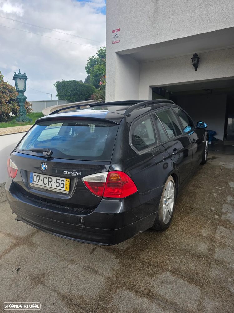 BMW 320 dA - 6