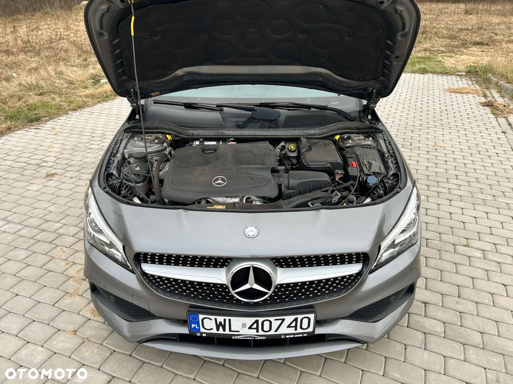 Mercedes-Benz CLA 180 7G-DCT AMG Line - 24