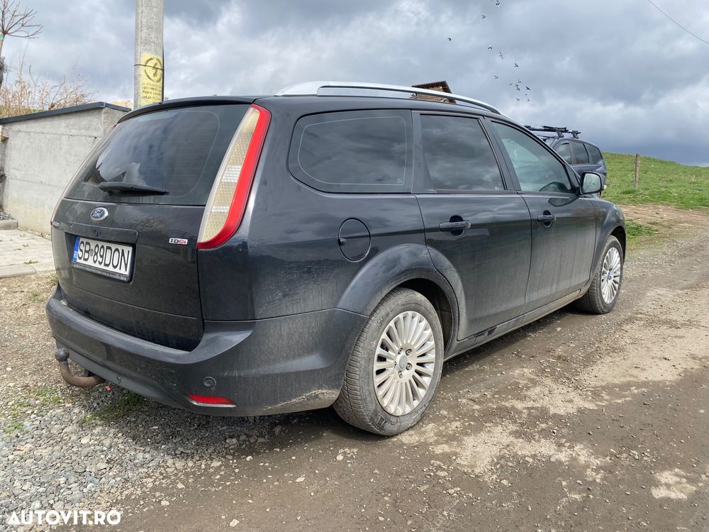 Ford Focus - 10
