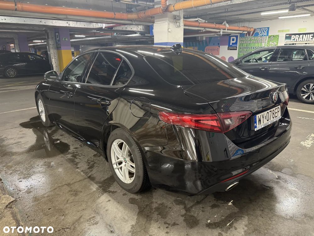 Alfa Romeo Giulia 2.0 Turbo Business - 7