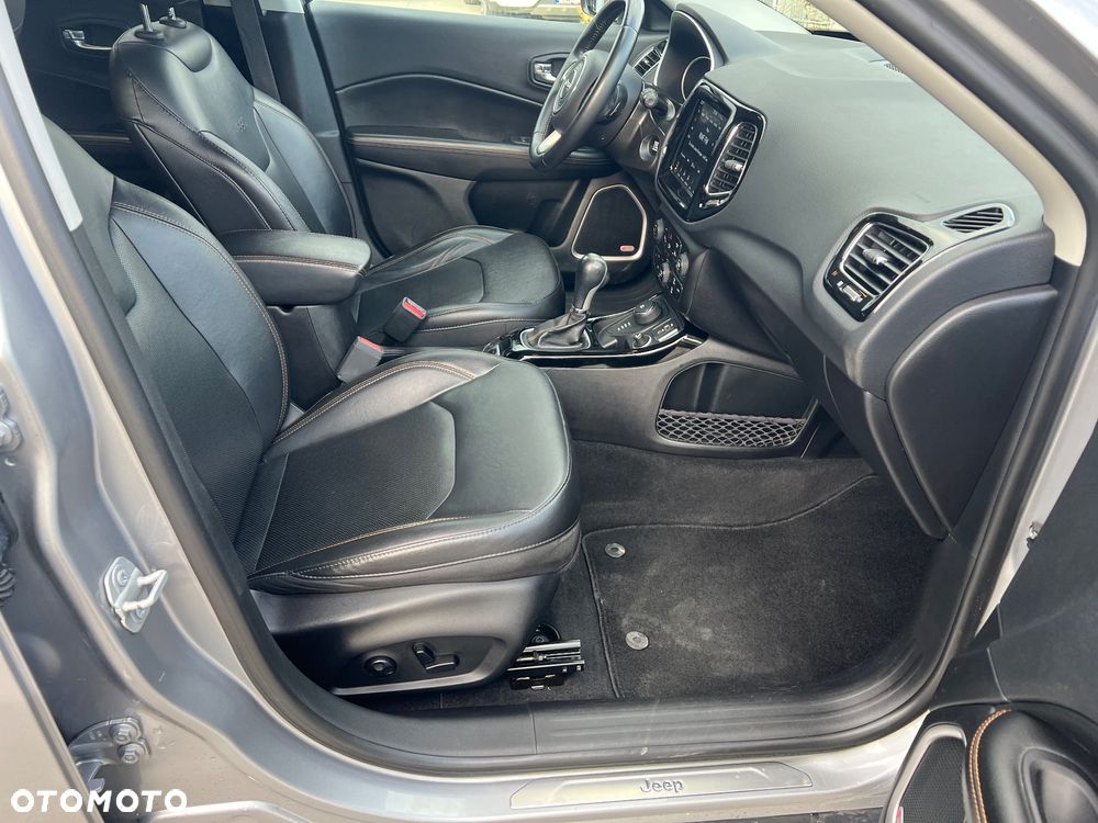 Jeep Compass 2.0 MJD Limited 4WD S&S - 37