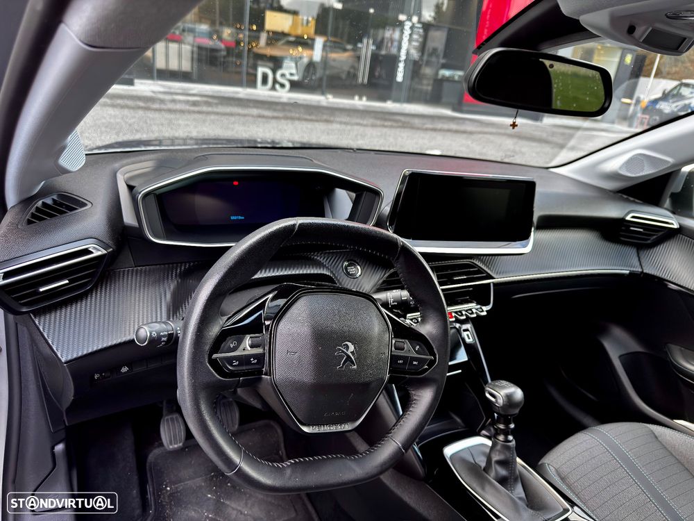 Peugeot 208 1.2 PureTech Allure - 11