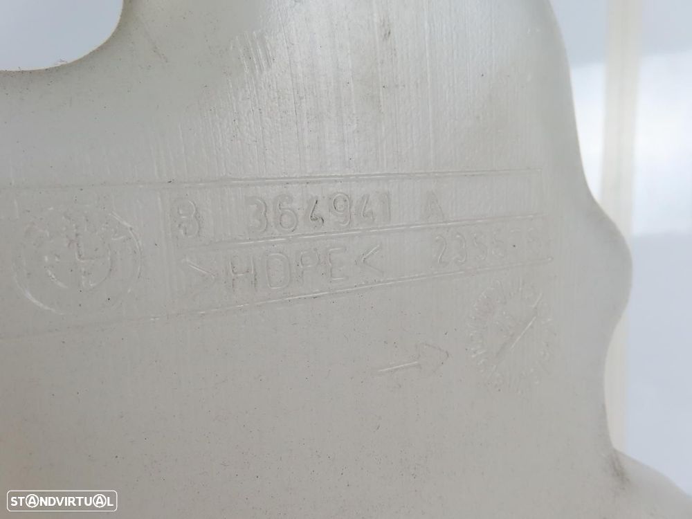 Depósito de água para-brisas Usado / Original BMW 5 Touring (E39) 61678364941 - 5