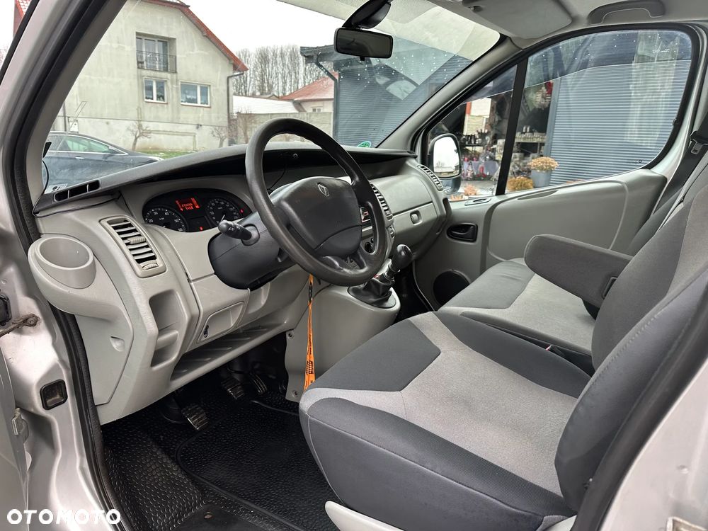 Renault Trafic Passenger L1H1 Expression - 11