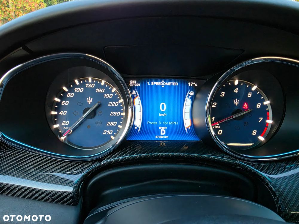 Maserati Quattroporte - 25