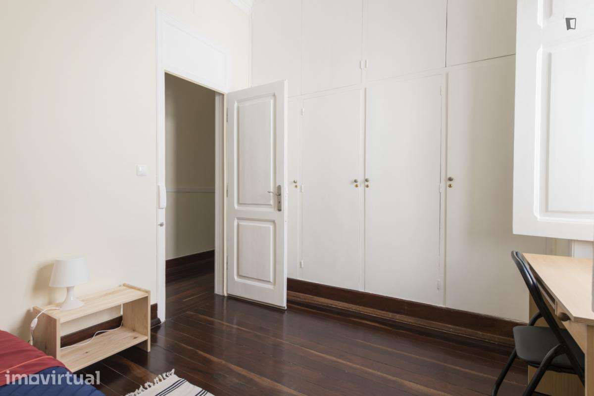Quarto - localizado em Alcântara Lisbon - Grande imagem: 2/20