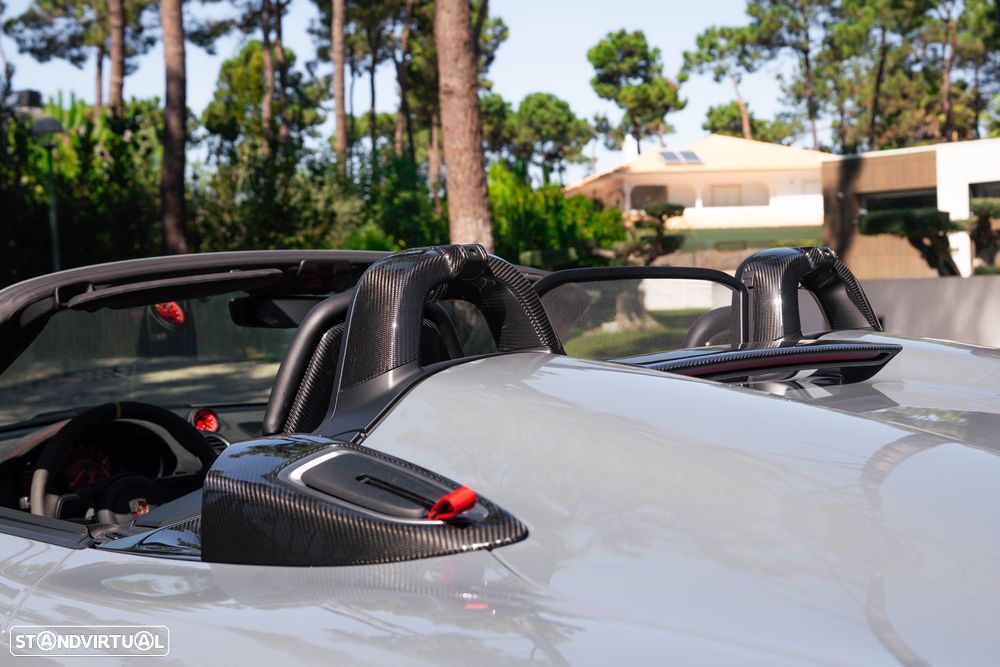 Porsche 718 Spyder RS - 39