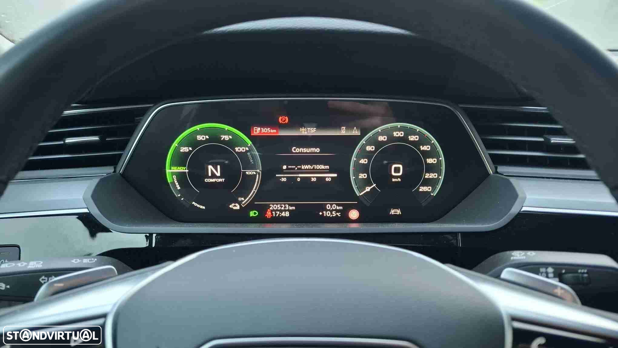 Audi Q8 e-Tron 55 quattro Advanced - 17