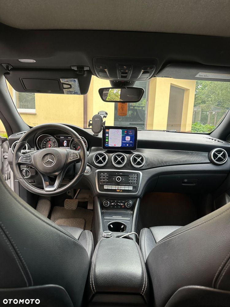 Mercedes-Benz CLA 250 7G-DCT - 8