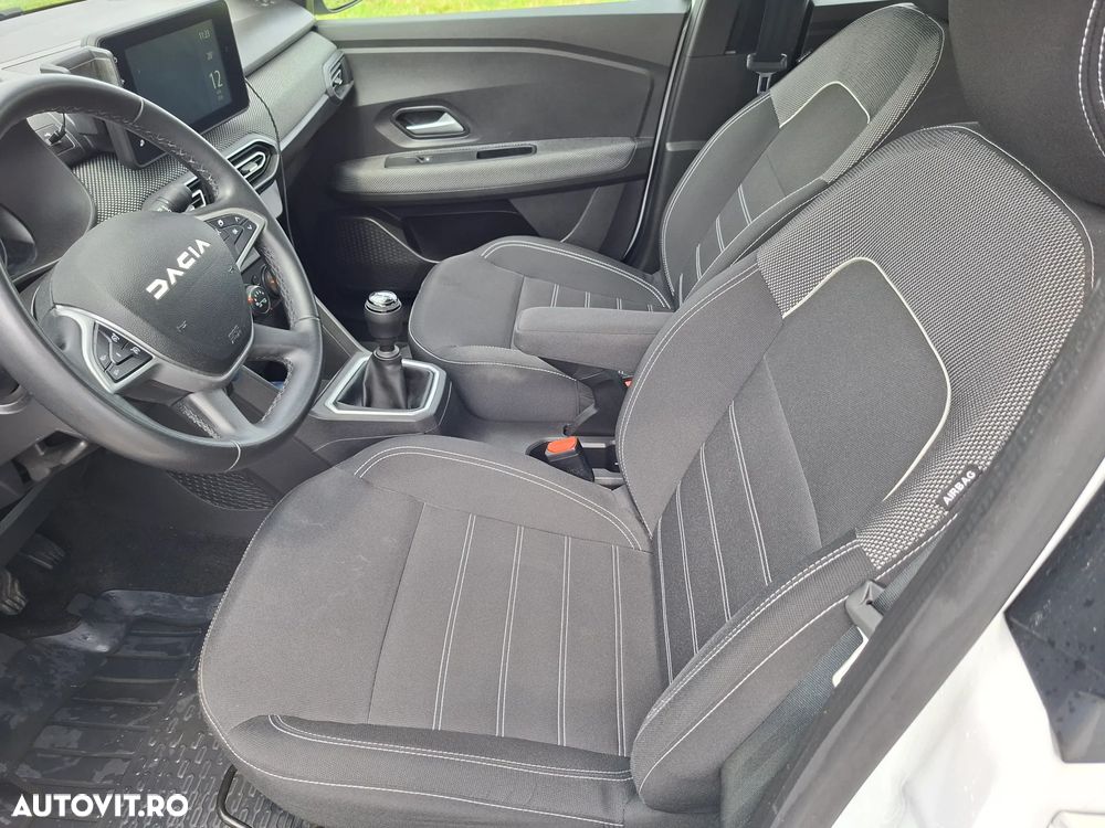 Dacia Logan TCe 90 MT5 Expression - 8