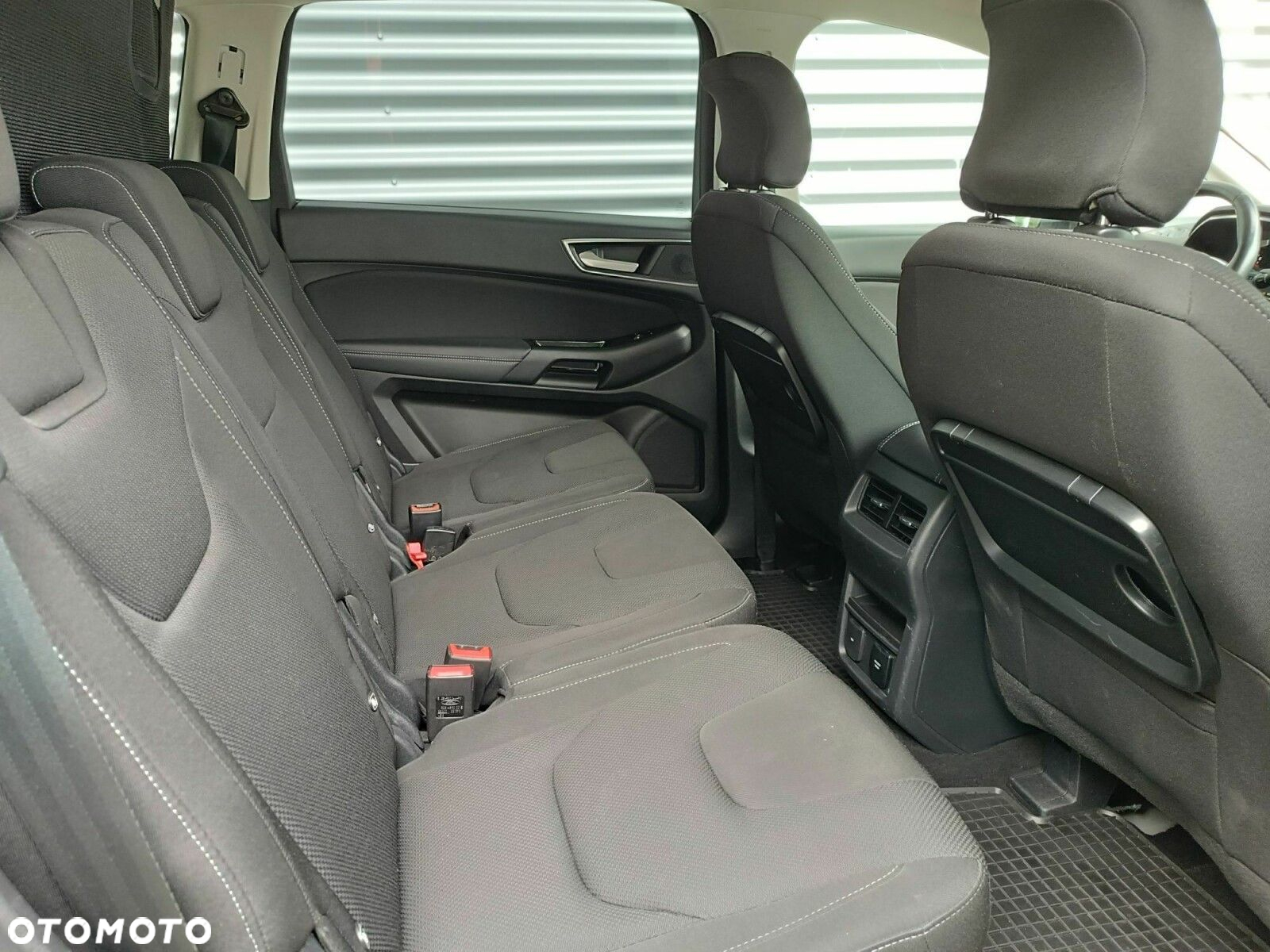 Ford S-Max - 40