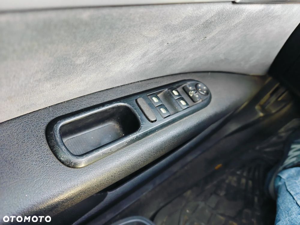 Peugeot 607 2.0 HDI - 24