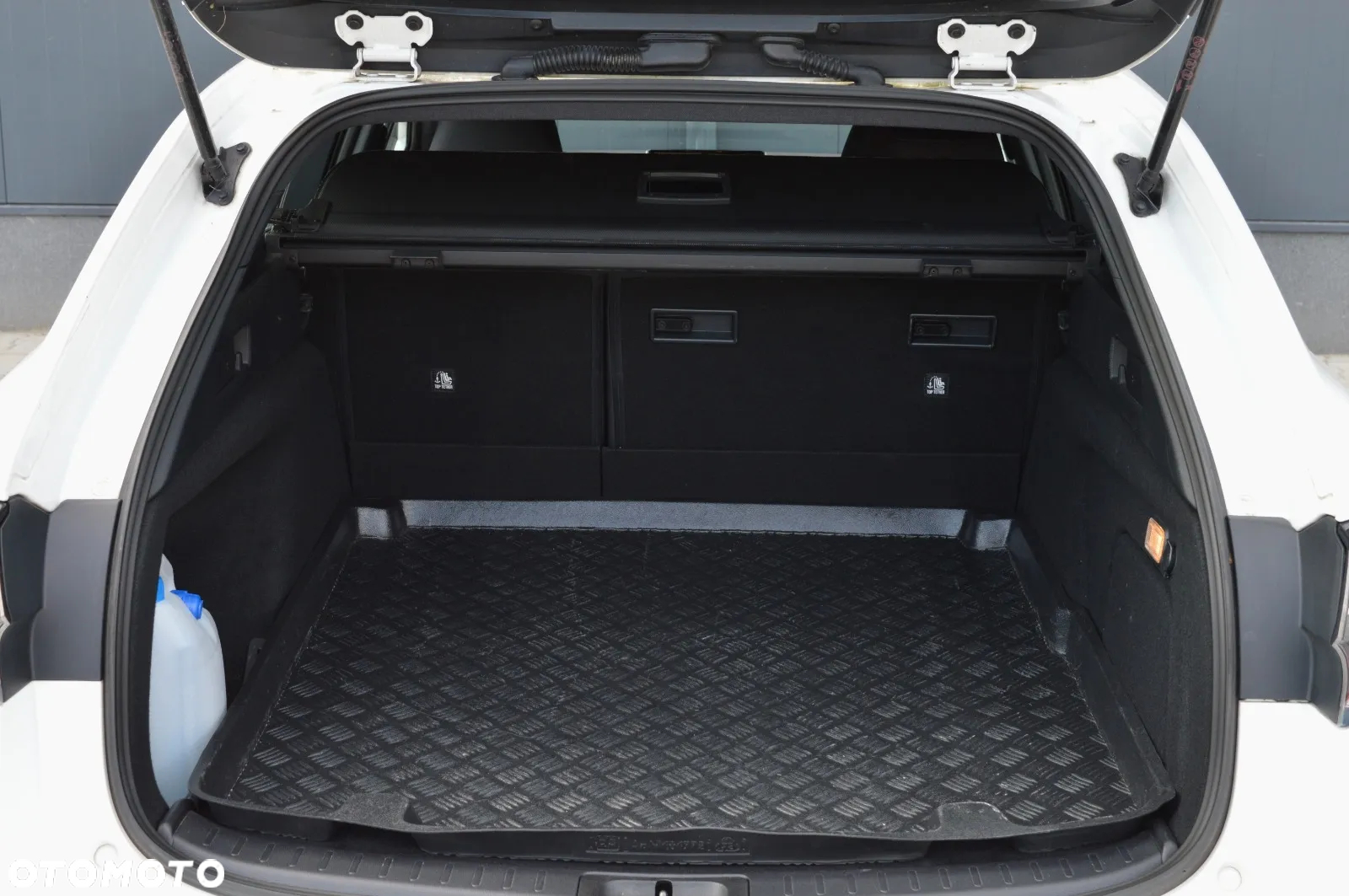 Toyota Corolla 2.0 Hybrid Comfort - 10