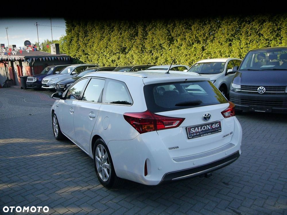 Toyota Auris - 8