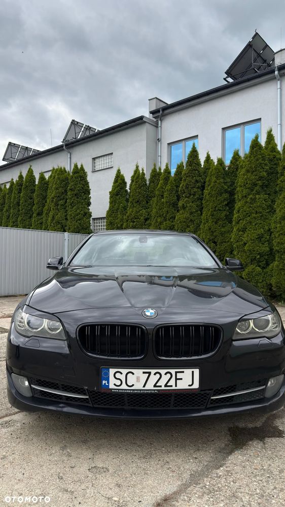 BMW Seria 5 520i - 6