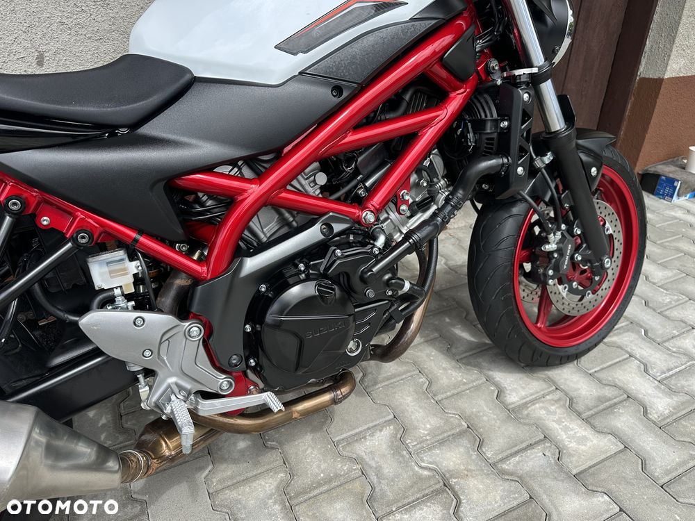 Suzuki SV - 12