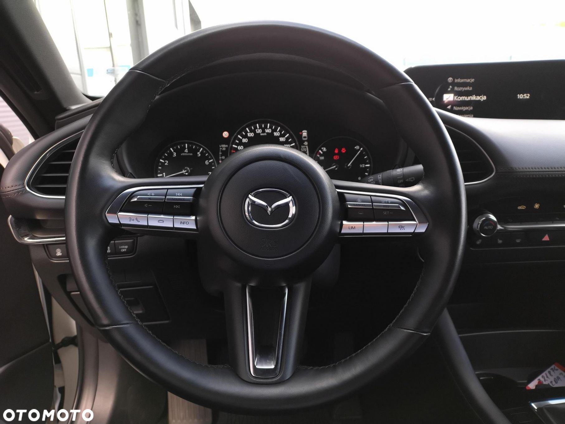 Mazda 3 - 10