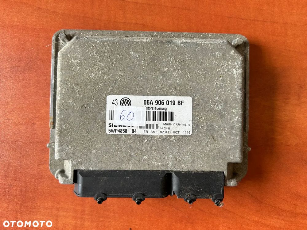 KOMPUTER STEROWNIK SILNIKA 06A906019BF VW GOLF IV 1.6 - 1