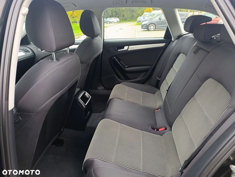 Audi A4 Avant 2.0 TDI DPF Ambiente - 14