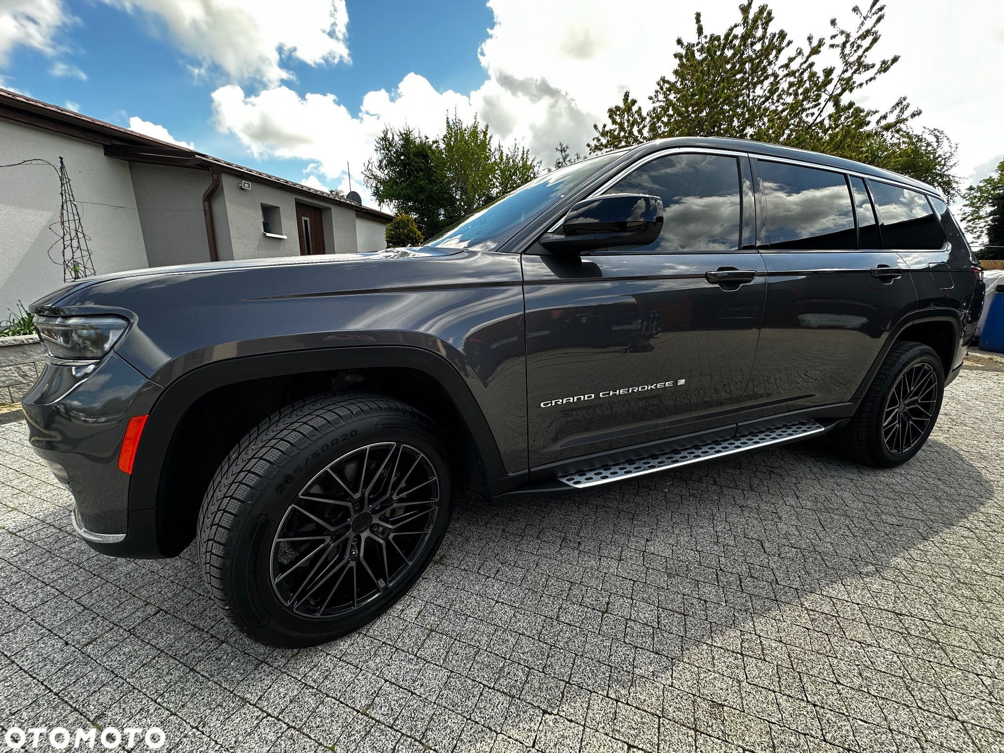 Jeep Grand Cherokee - 39
