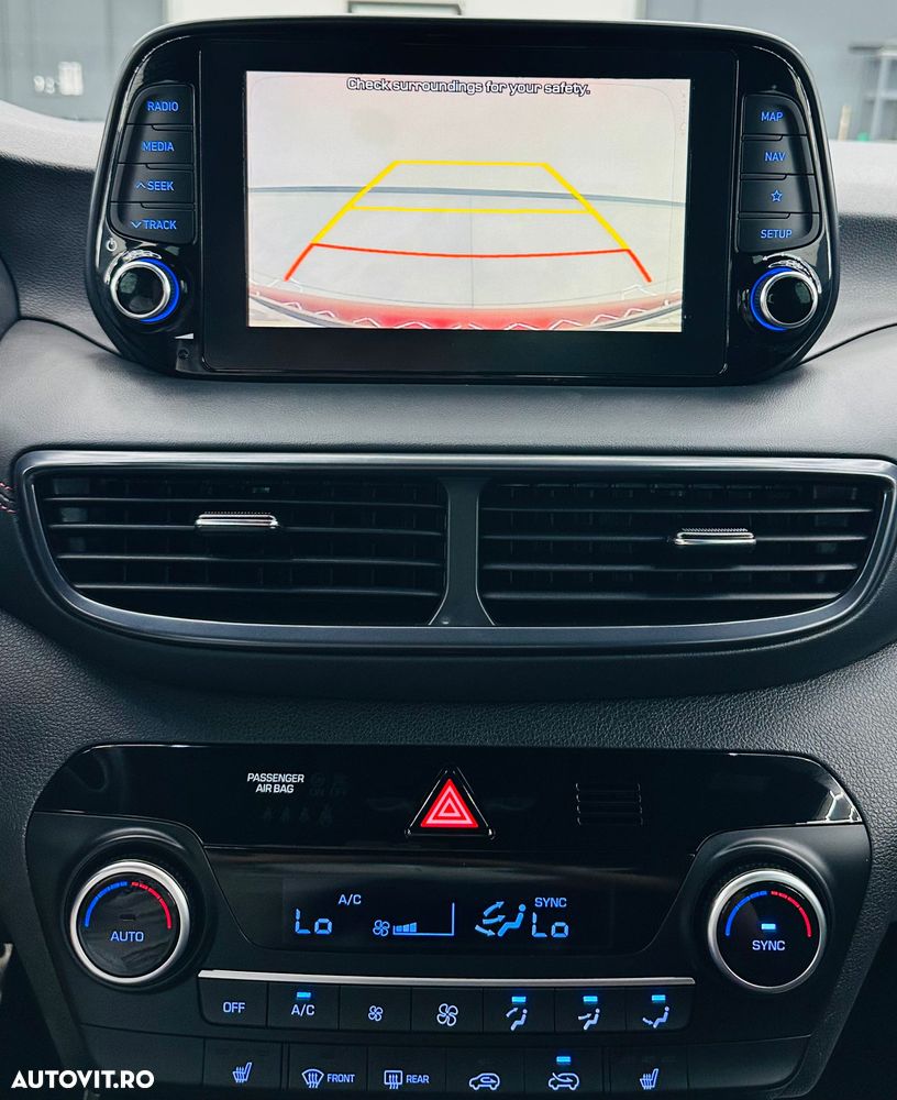 Hyundai Tucson blue 1.6 CRDi 2WD DCT Premium - 23