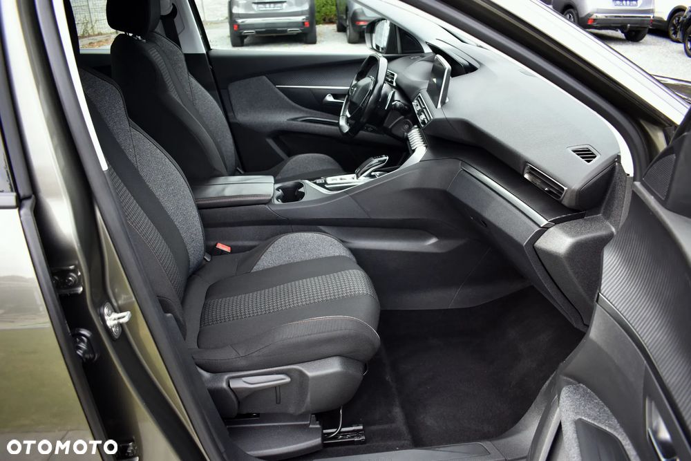 Peugeot 5008 BlueHDi 130 EAT8 Active - 33