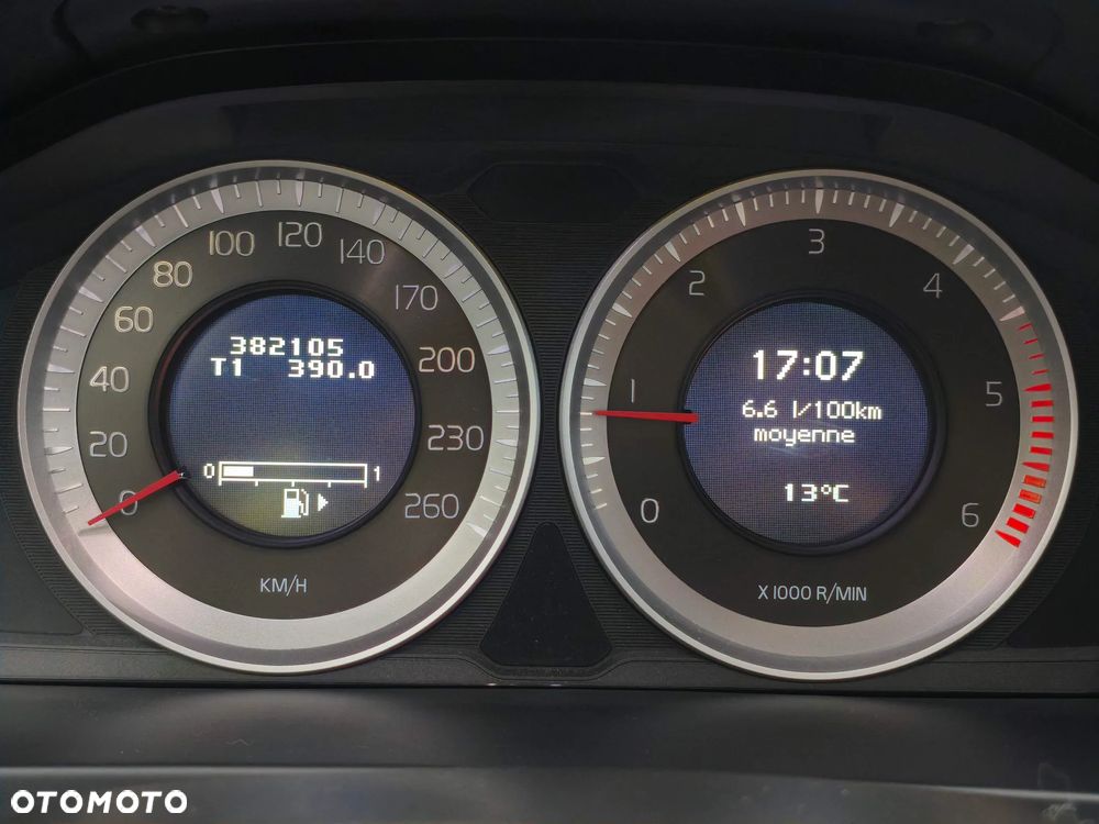 Volvo V60 D3 Summum - 15