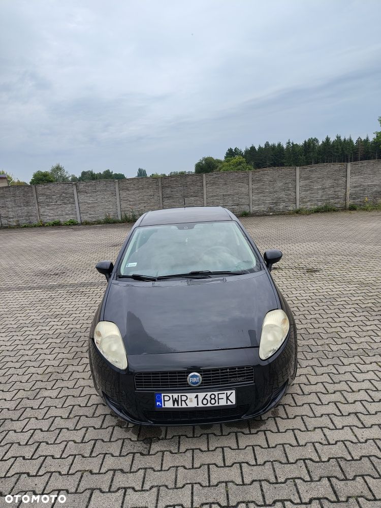 Fiat Grande Punto - 4