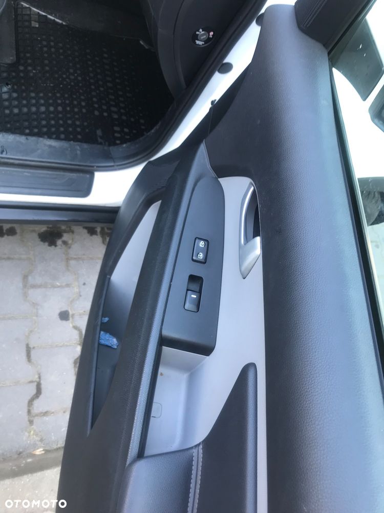 Kia Sportage - 13
