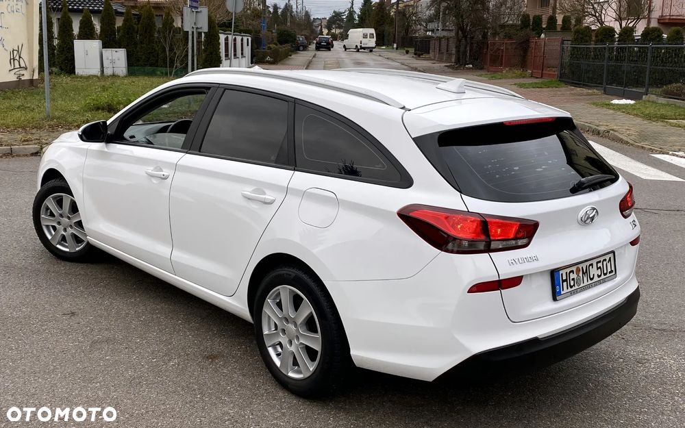 Hyundai i30 1.4 Passion - 6