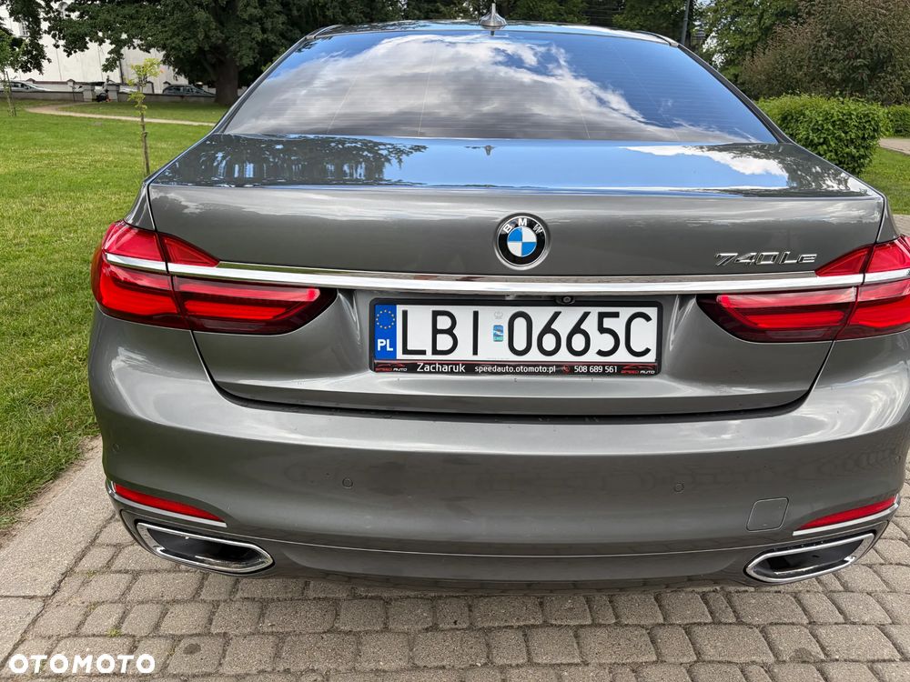 BMW Seria 7 740Le iPerformance - 21