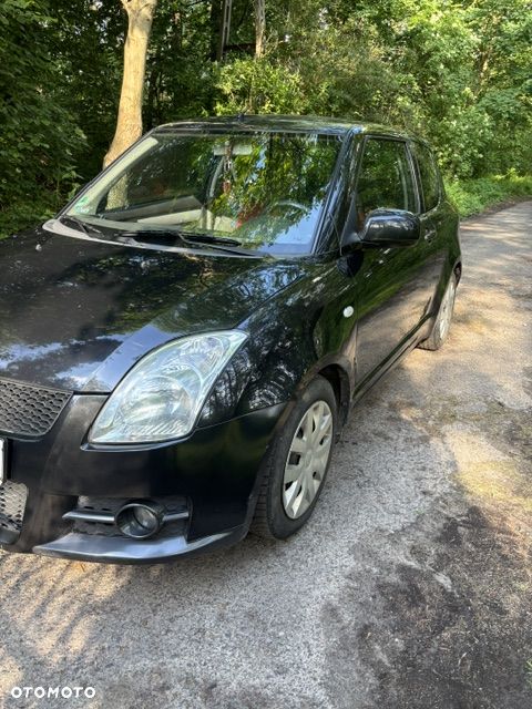 Suzuki Swift - 1