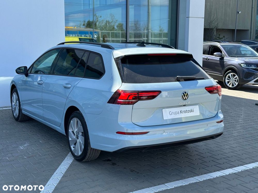 Volkswagen Golf Variant - 8